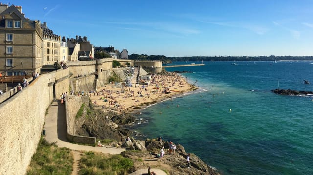 Saint Malo com motorista brasileiro