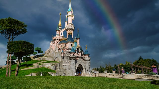 Disney Paris com motorista brasileiro